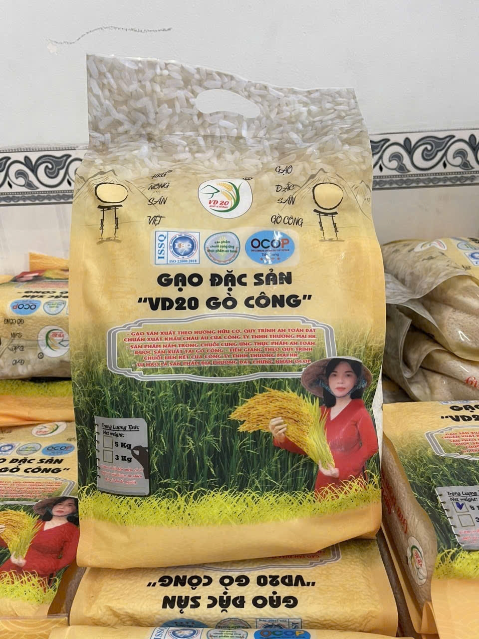 Một trong những sản phẩm gạo chất lượng cao do công ty TNHH Thương mại HK liên kết sản xuất với nhà nông