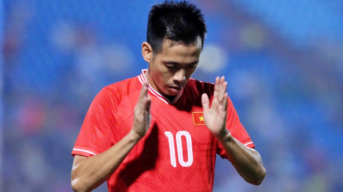 Văn Quyết chia tay ĐT Việt Nam (Ảnh: Hoài Thương).