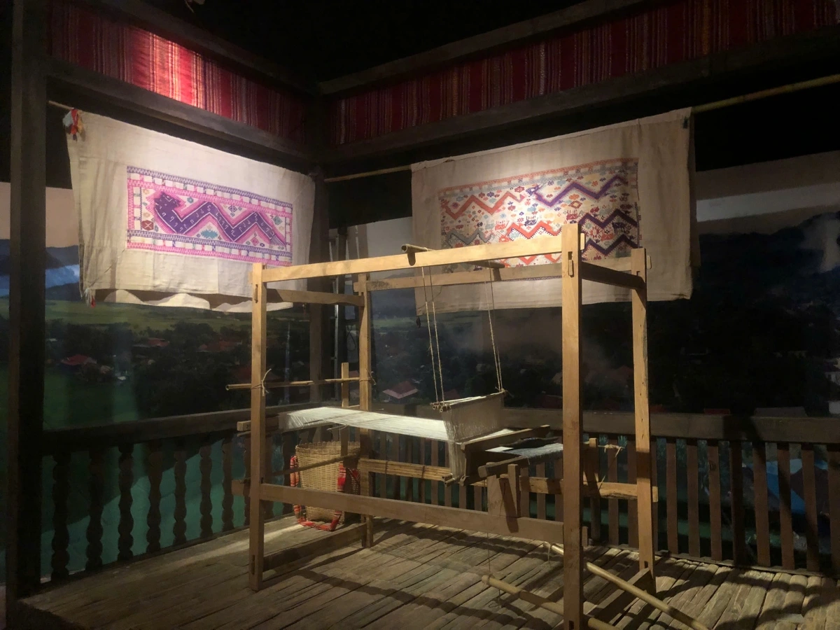 Khung cửi dệt của người Thái (Nghệ An)