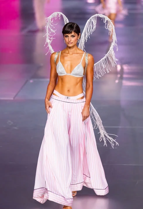 Taylor Hill