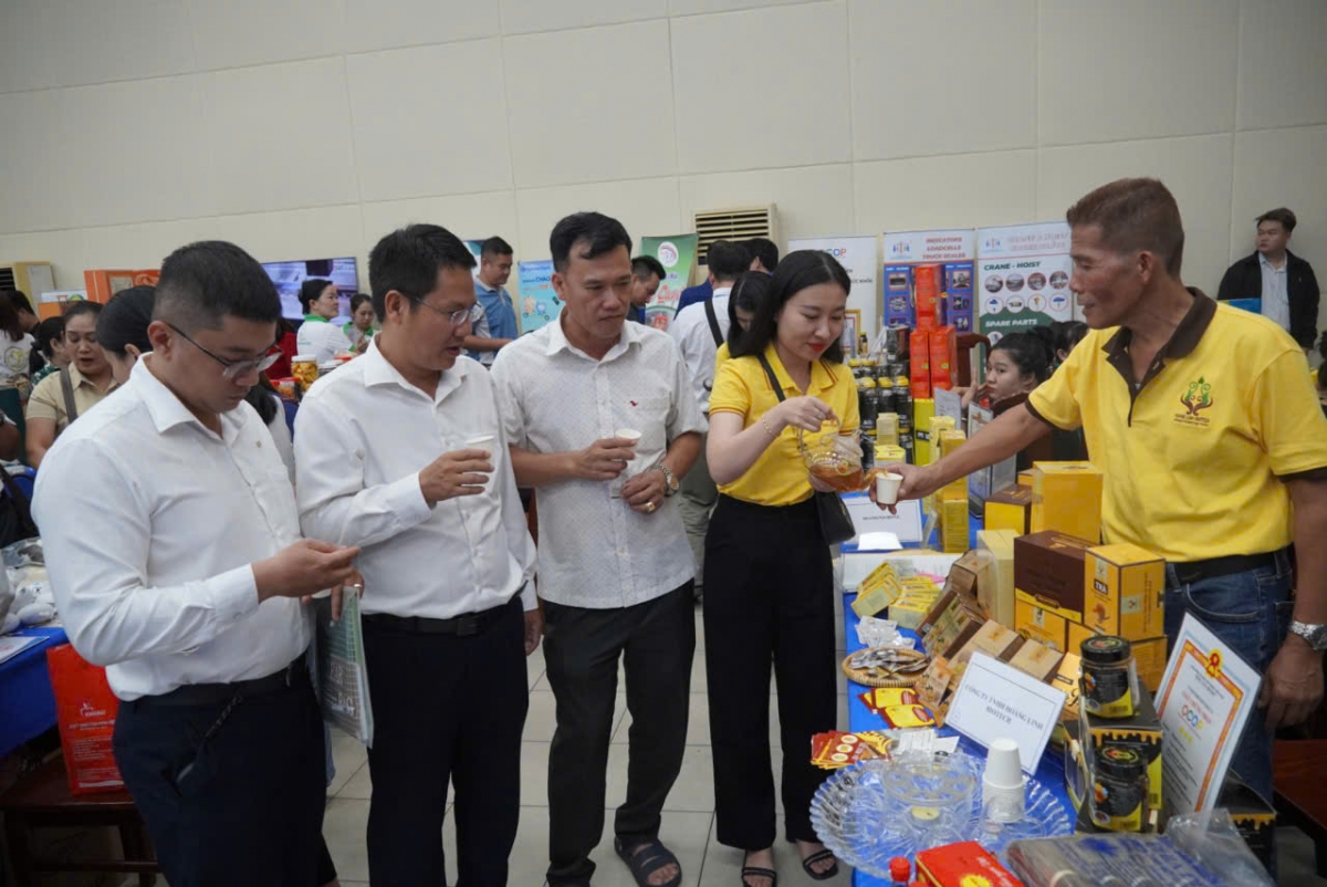Kết nối các doanh nghiệp trong chính các quận huyện của Thành phố (Ảnh: Hoàng Minh)