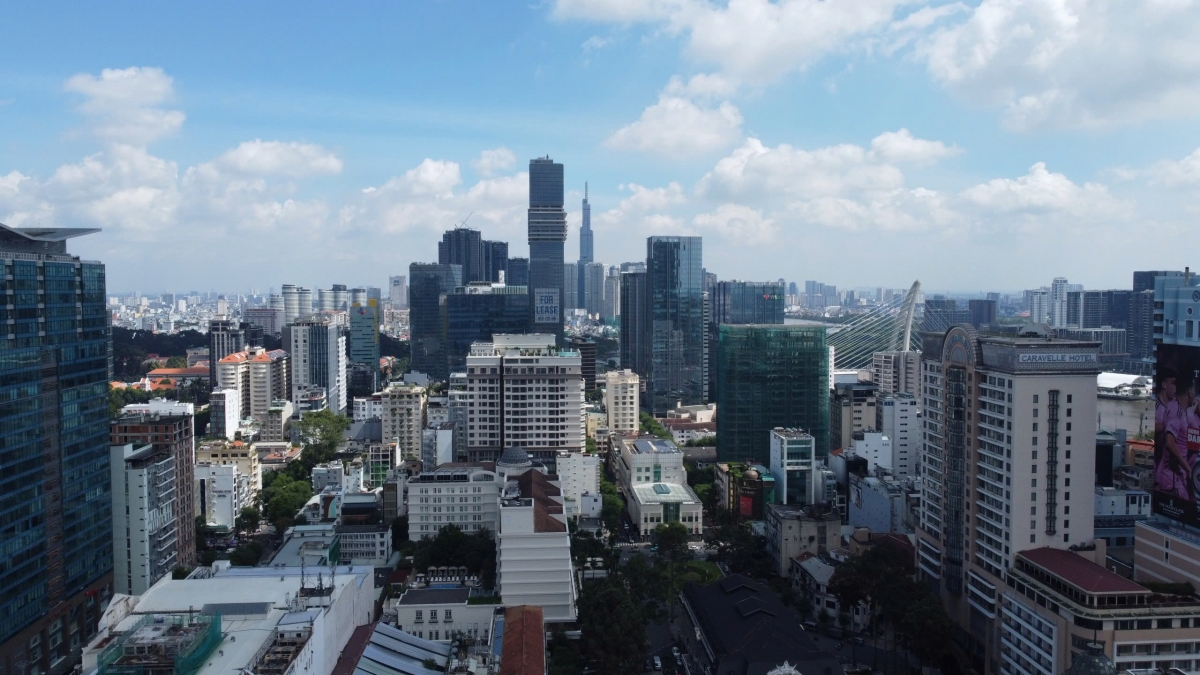 TP.HCM sẽ áp dụng bảng giá đất mới để tính các nghĩa vụ tài chính như tiền sử dụng đất, bồi thường đất, cùng các phí và lệ phí liên quan đến đất đai.