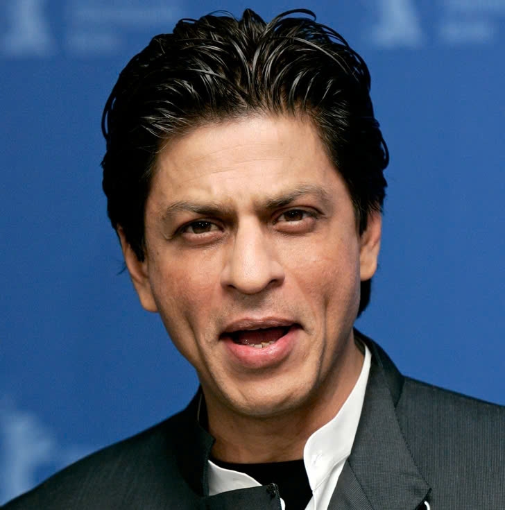 Đứng ở vị trí thứ 10 là Shah Rukh Khan, gọi tắt là SRK (tên khai sinh; Shahrukh Khan; sinh ngày 2 tháng 11 năm 1965), là diễn viên, nhà sản xuất và nhân vật truyền hình Ấn Độ. Được giới truyền thông gọi là "Baadshah của Bollywood" và "Vua Khan", anh đã xuất hiện trong hơn 100 bộ phim và giành được nhiều giải thưởng, bao gồm 14 Giải thưởng Filmfare.