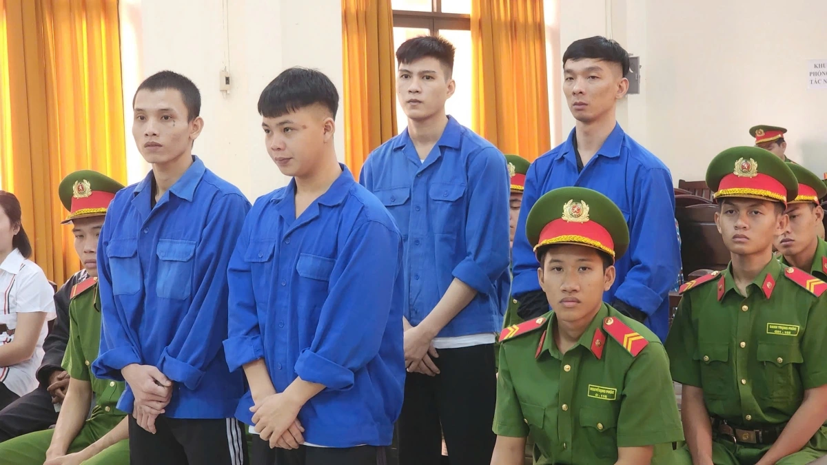 4 bị cáo tại phiên toà