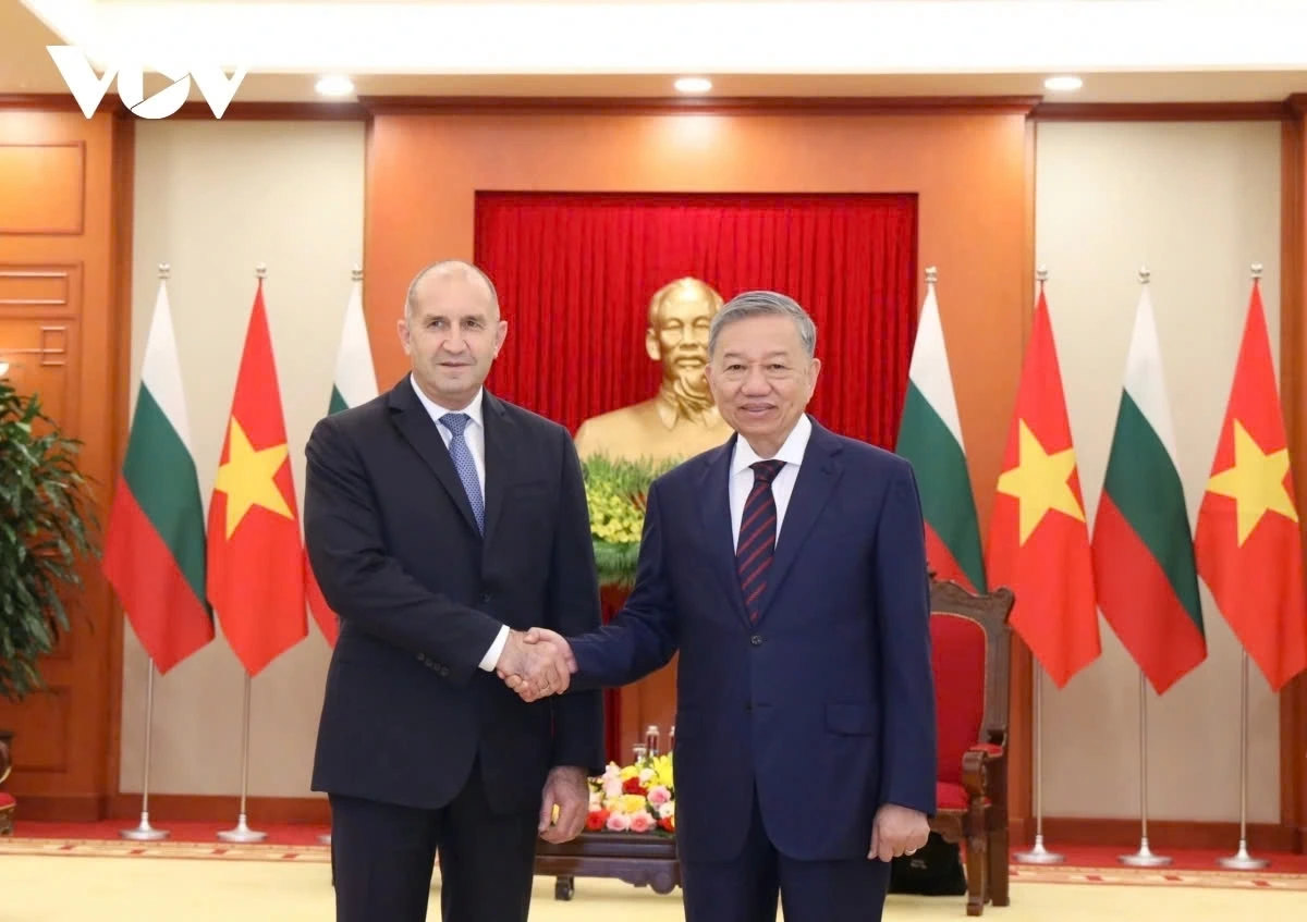 During a meeting with Party General Secretary To Lam, the two leaders discuss measures to elevate the traditional friendship and comprehensive cooperation, especially in areas where Bulgaria excels and Vietnam has demands.