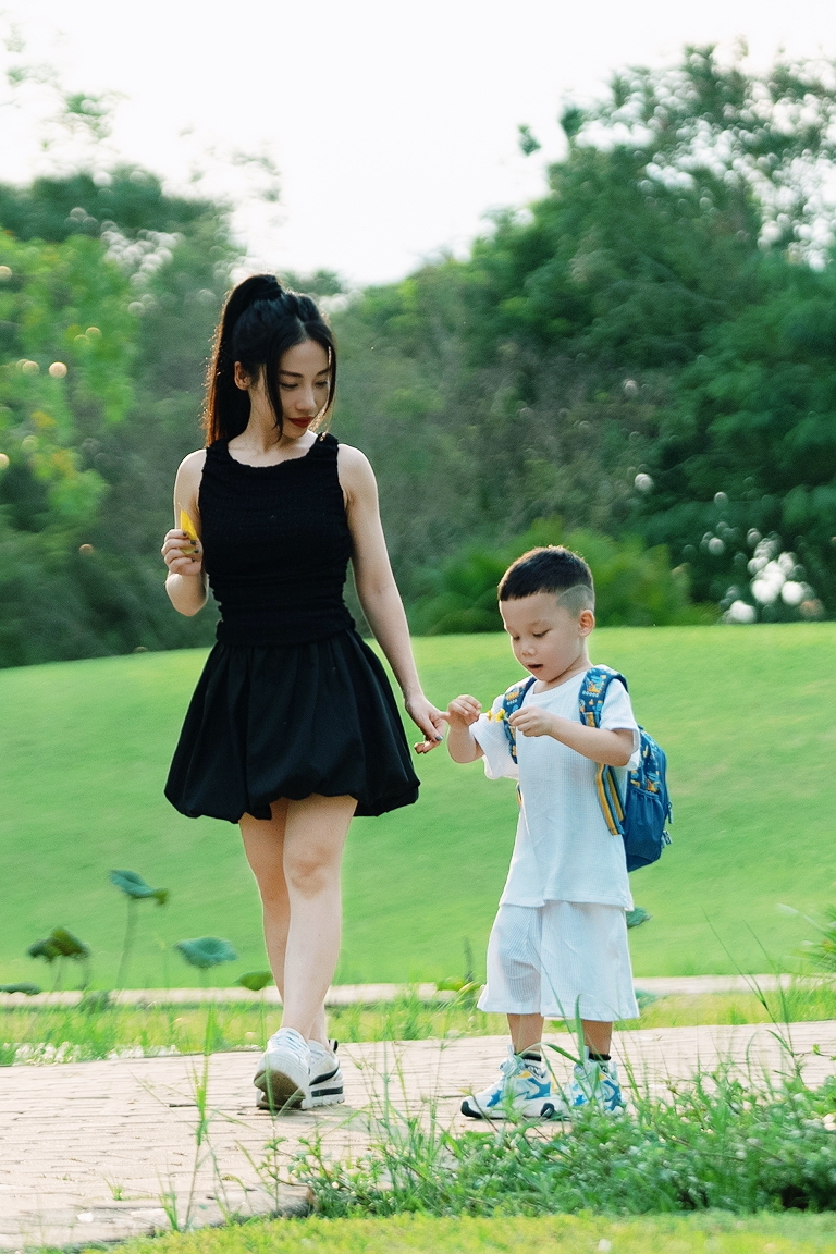Hằng BingBoong và con trai