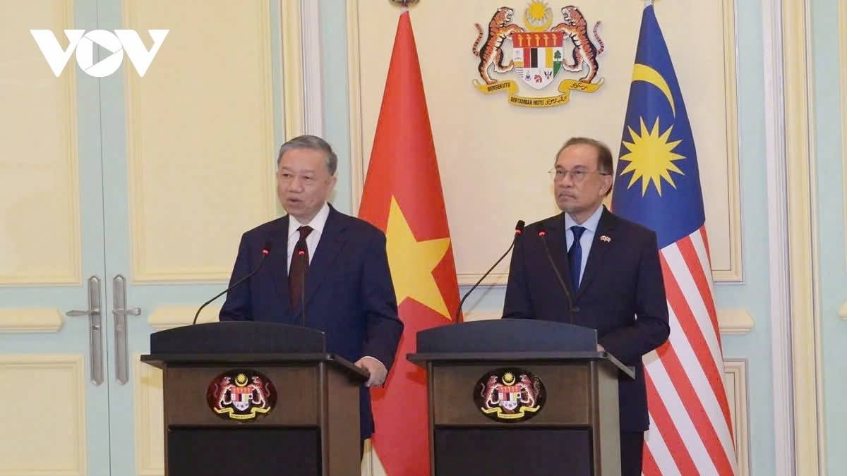 Tổng Bí thư Tô Lâm và Thủ tướng Malaysia Malaysia Anwar Ibrahim.