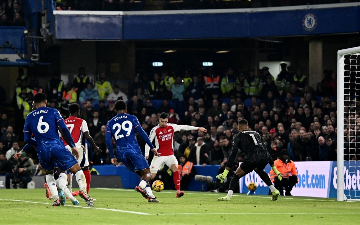 Martinelli mở tỷ số cho Arsenal (Ảnh: Reuters)