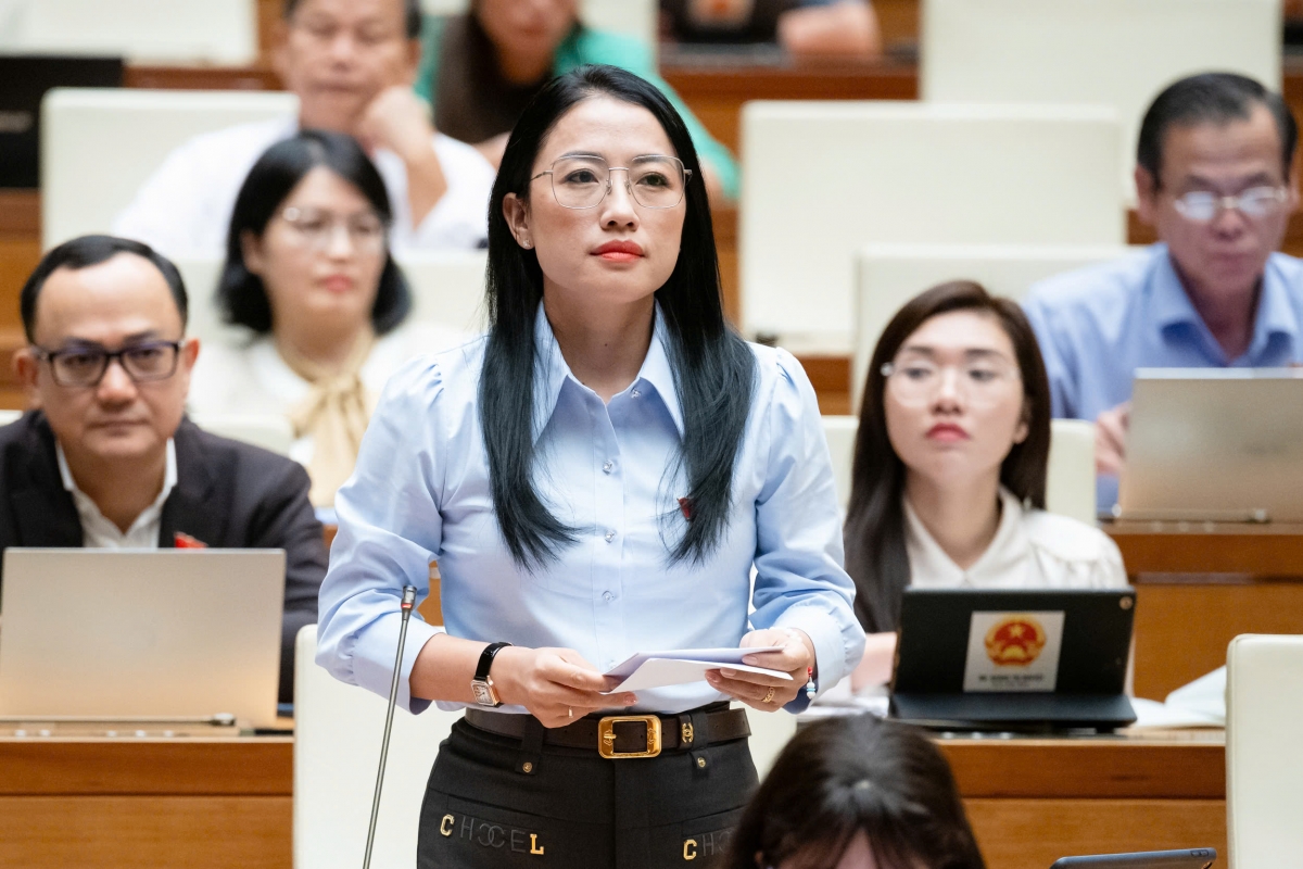 Đại biểu Trần Khánh Thu, đoàn Thái Bình (Ảnh: Quốc hội)