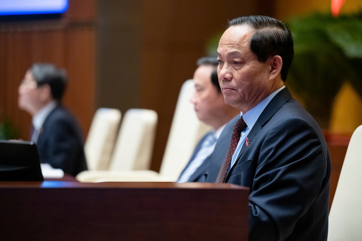 Quốc hội thảo luận về dự án Luật sửa đổi, bổ sung một số điều của Luật Quy hoạch, Luật Đầu tư, Luật đầu tư theo phương thức đối tác công tư và Luật Đấu thầu chiều 6/11 (Ảnh: Quốc hội)