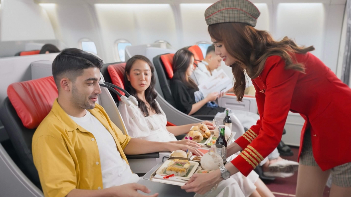 Vietjet liên tục nâng cao chính sách đãi ngộ, tạo ra một môi trường làm việc chuyên nghiệp
