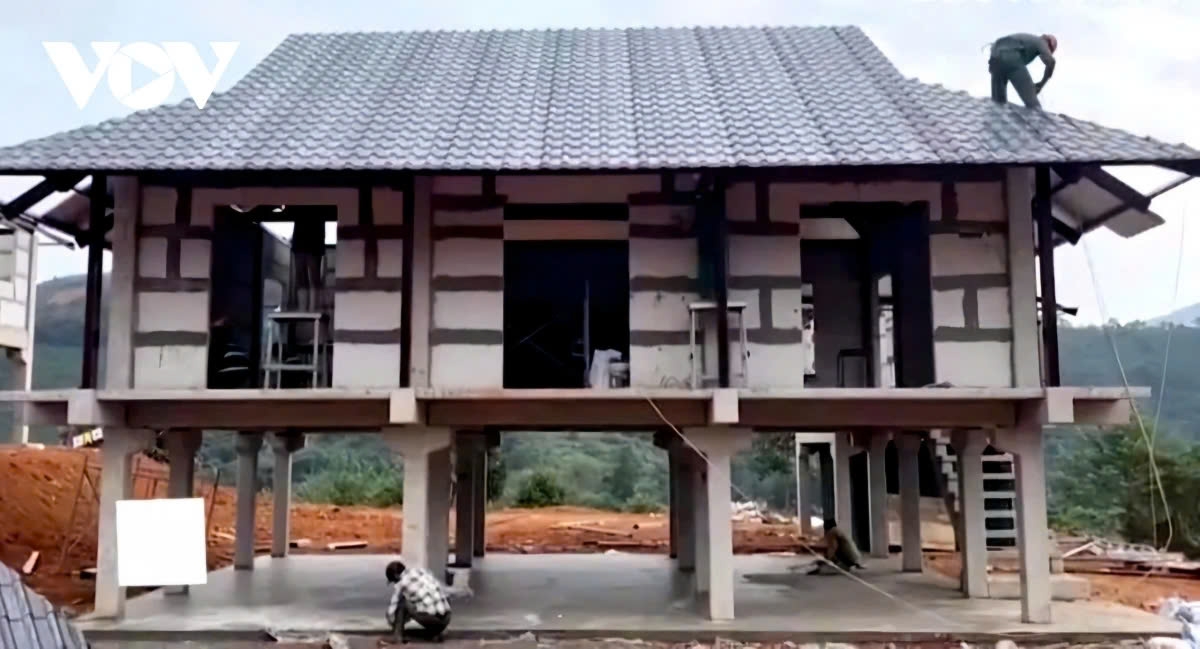 The new resettlement area is located on higher ground, approximately 2 km away from the original site, which was prone to further landslides. It aims to provide a safe and sustainable place for displaced residents.