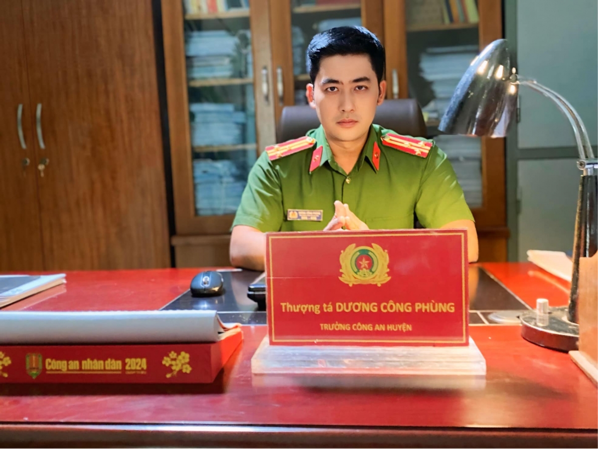 Bảo Anh (vai Phùng) dẫn một số lời thoại trong phim và gửi lời cảm ơn tới khán giả. “Xin được gửi lời cảm ơn chân thành nhất tới tất cả mọi người (kể cả người ghét Phùng và mắng chửi Phùng) đã luôn ủng hộ, đồng hành và iu quý phim Độc đạo. Giờ tôi xin phép đi tù 2 năm, 2 năm sau sẽ là 1 Khải Thở mở Gara Hạnh Phúc cùng người em dại Trung Trâu”, anh hài hước chia sẻ.
