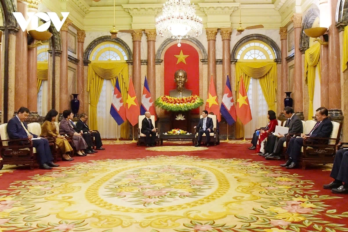 During his stay, the King is scheduled to hold meetings with other senior Vietnamese leaders, including Party General Secretary To Lam, Prime Minister Pham Minh Chinh, and National Assembly Chairman Tran Thanh Man.