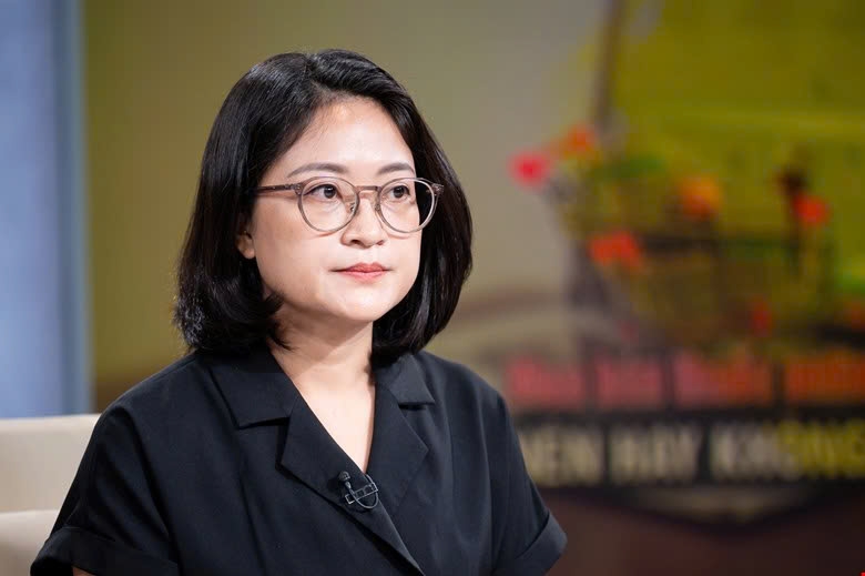 Bà Lê Thị Hà - Trưởng phòng Quản lý hoạt động thương mại điện tử (Cục Thương mại điện tử và Kinh tế số, Bộ Công thương).