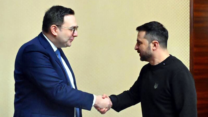 Ngoại trưởng Séc Jan Lipavský gặp Tổng thống Ukraine Zelensky bên lề Hội nghị thượng đỉnh
về an ninh lương thực ở Kiev. Ảnh: CTK