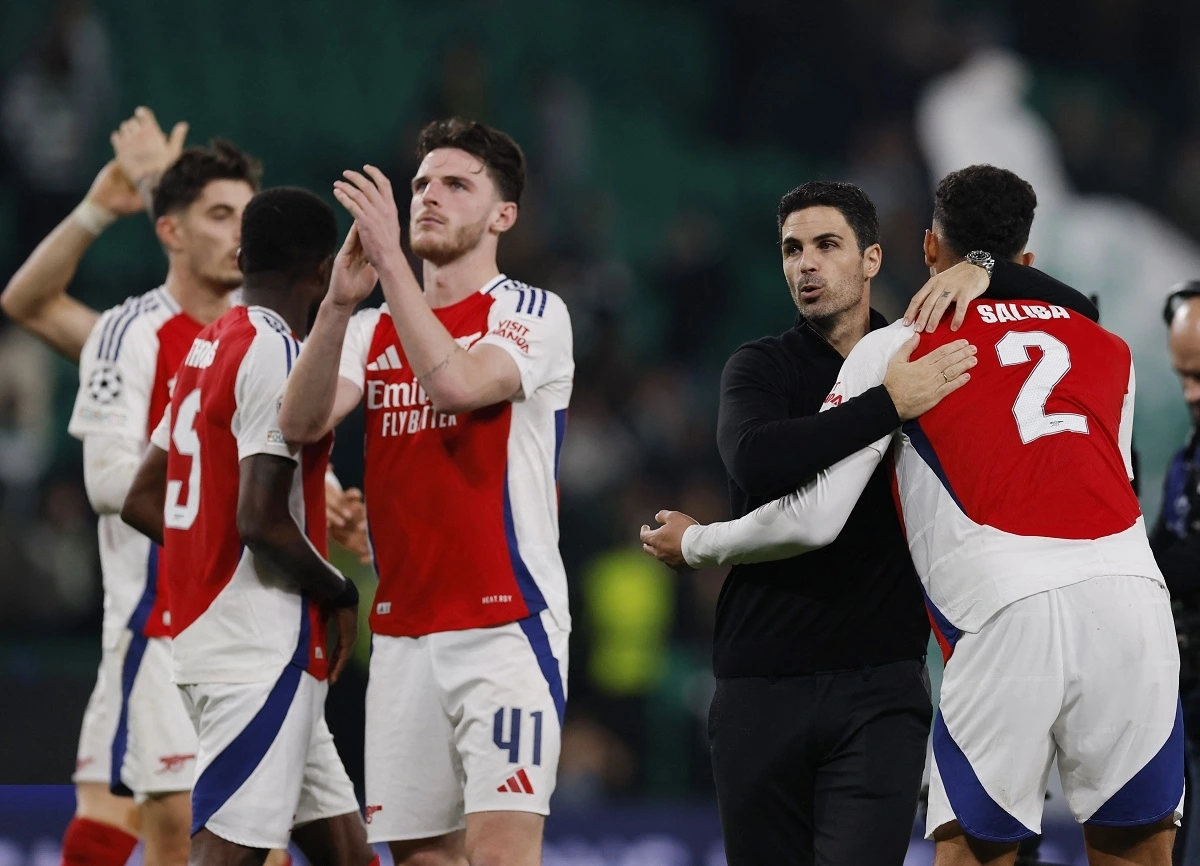 Arsenal sẽ có cơ hội vươn lên nhì bảng Ngoại hạng Anh đêm nay. (Ảnh: Reuters).