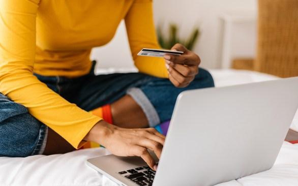 Australia cảnh báo người dân thân trọng để không bị lừa tiền trong đợt mua sắm Black Friday. Nguồn: Skynews
