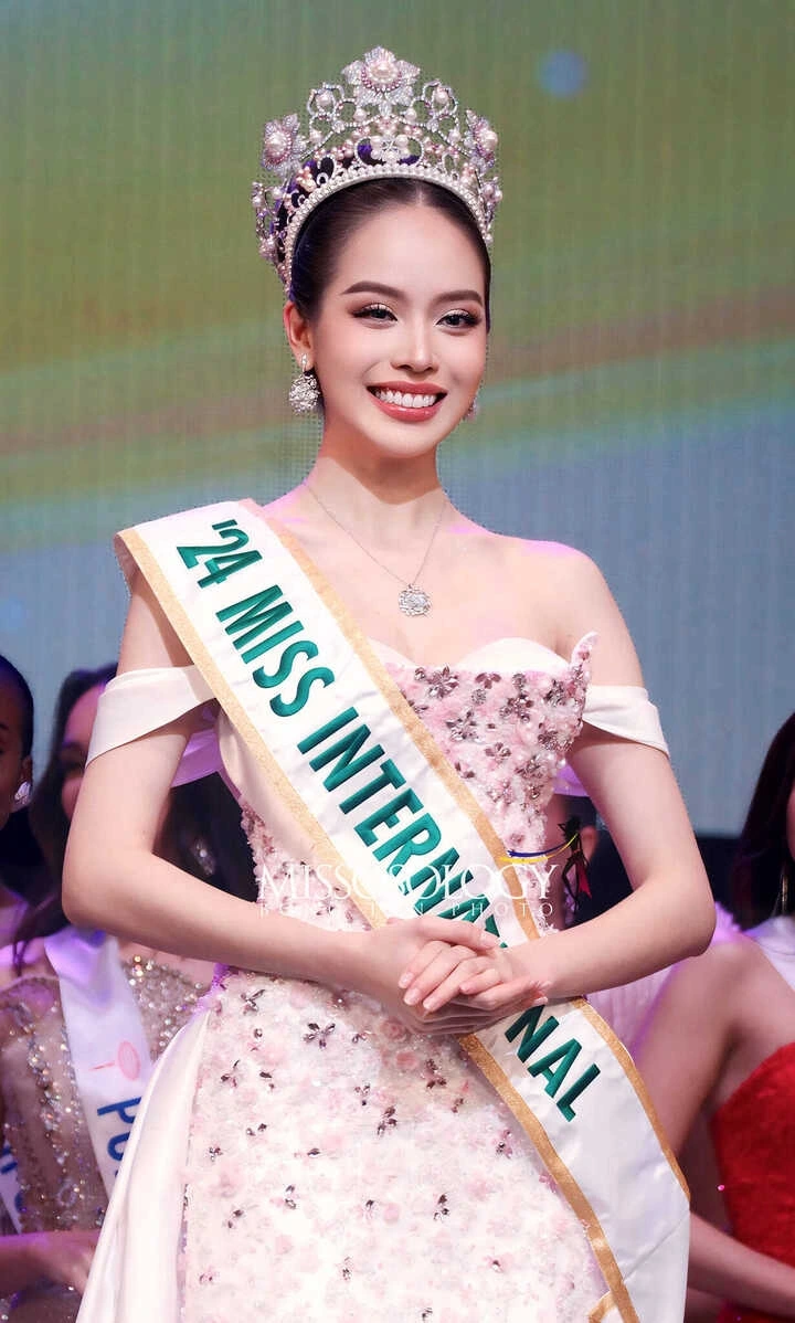 Contestant Huynh Thi Thanh Thuy surpassed 70 opponents in order to secure the Miss International 2024 crown in Japan on November 12, in doing so becoming the first Vietnamese beauty to win this pageant.