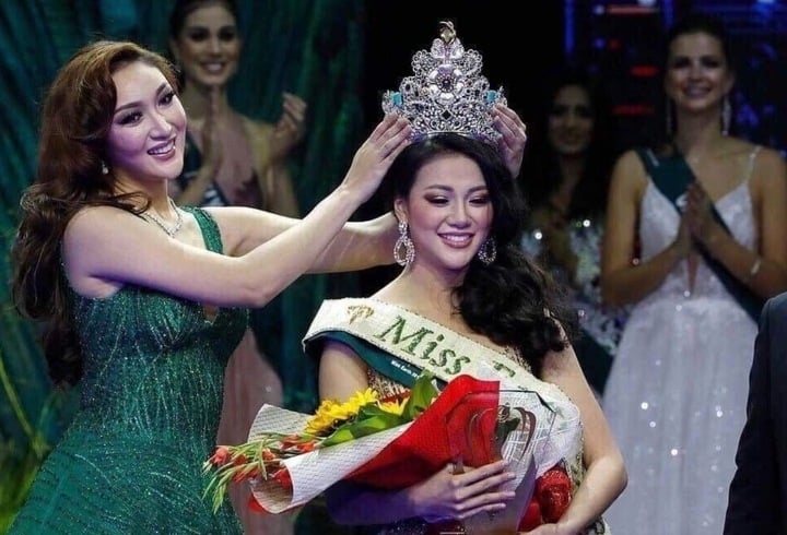 Nguyen Phuong Khanh bested 86 other aspiring contenders to claim the 2018 Miss Earth crown, making her the first woman from Vietnam to win the title since the pageant began in 2001.