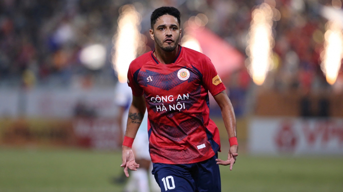2. Leo Artur (CLB CAHN) - 6 bàn thắng 