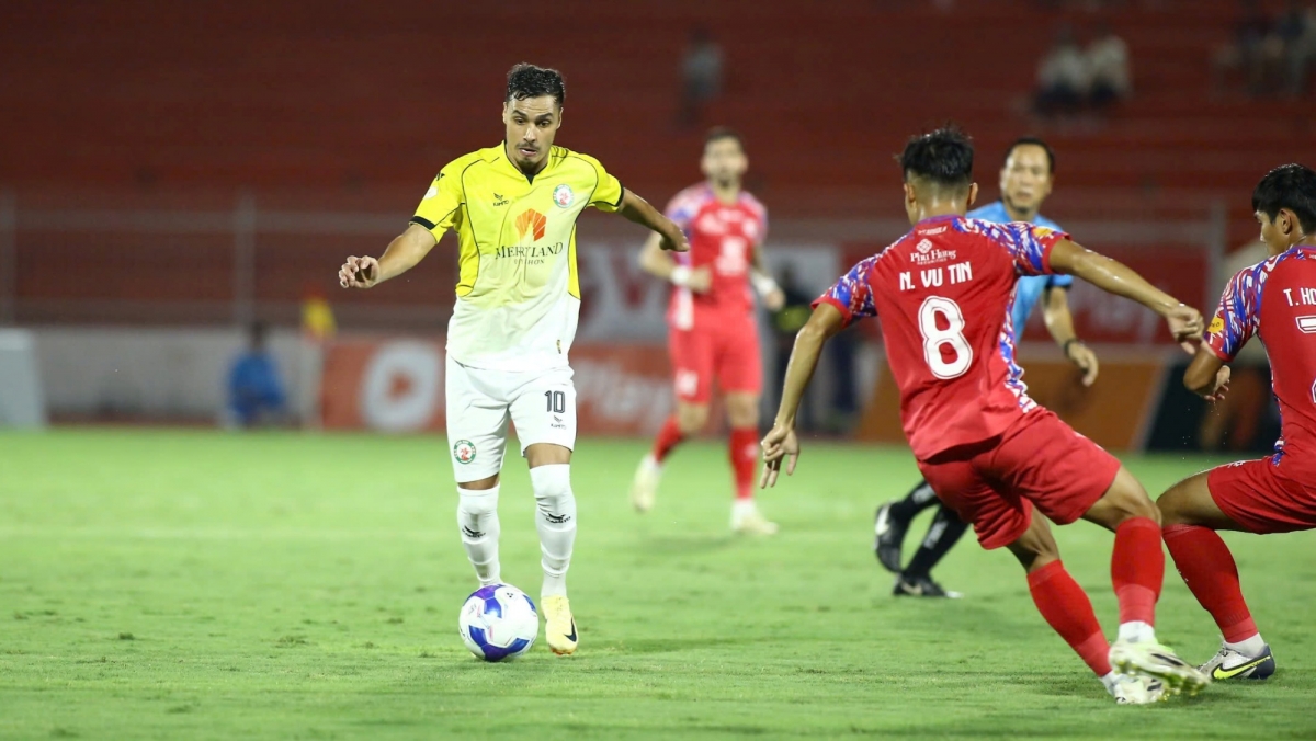 18. Alisson Farias (CLB Bình Định) - 2 bàn thắng
