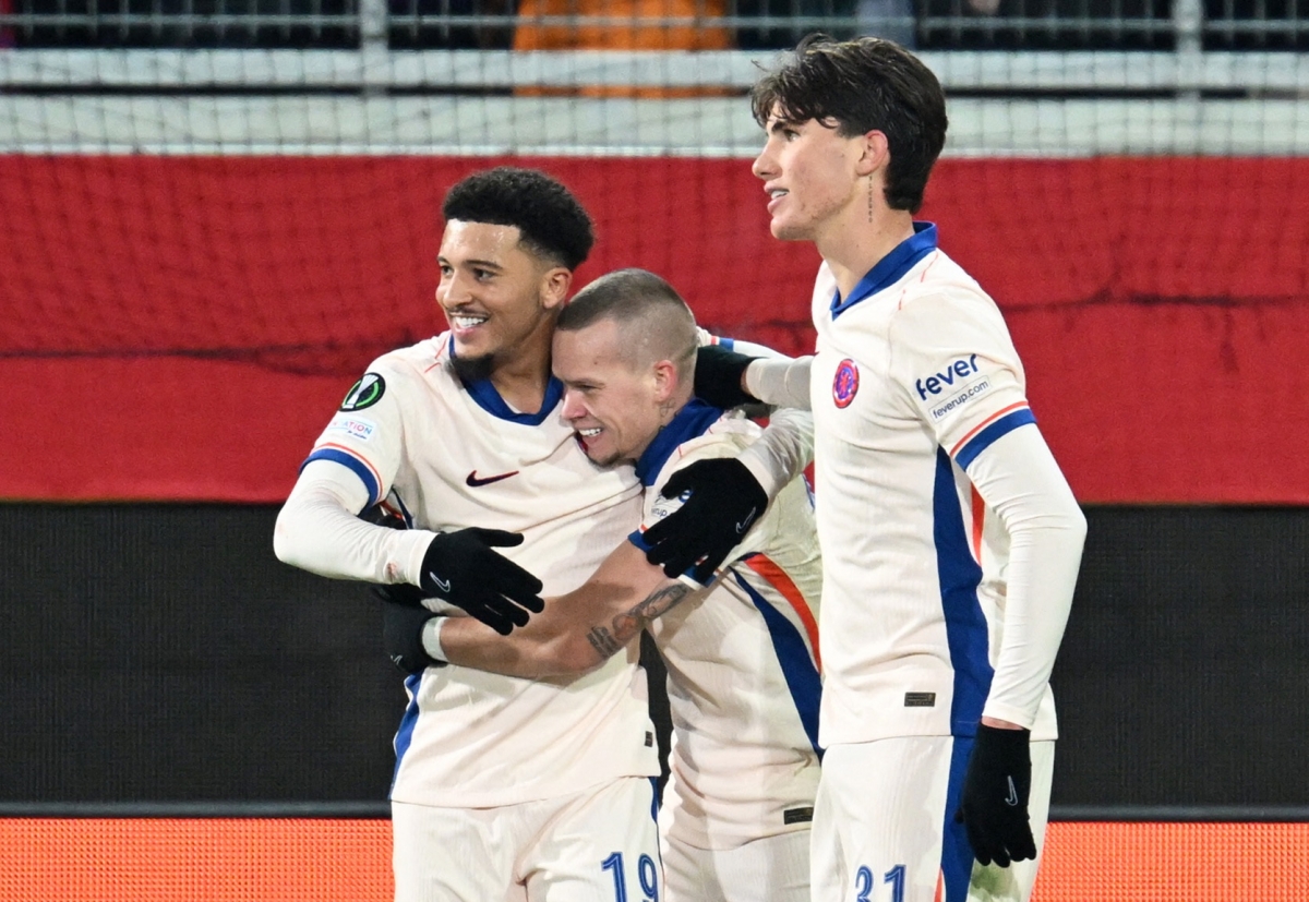 Niềm vui chiến thắng của các cầu thủ Chelsea. (Ảnh: Reuters).