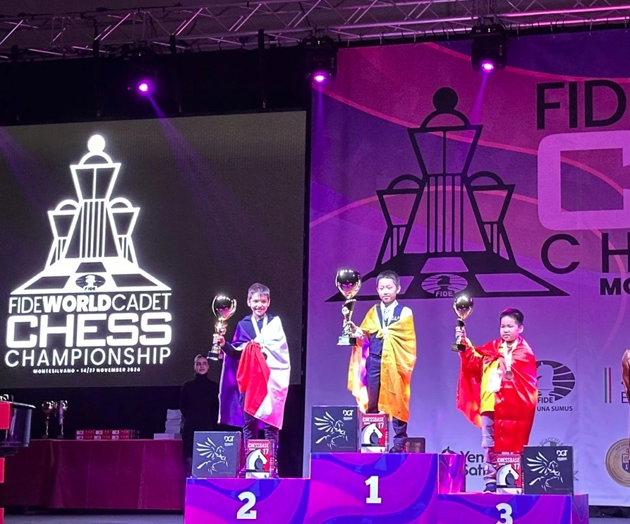 Nguyen Quang Anh comes third in the boys U10 category. (Photo: sggp.org.vn)
