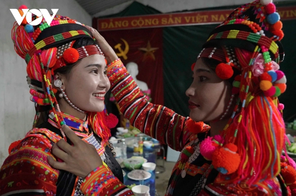 The festival offers a chance for the Ha Nhi to don new traditional costumes.