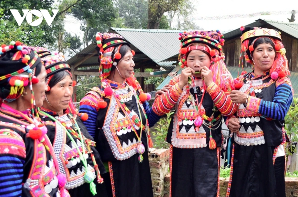 They also join in playing folk games at the event.