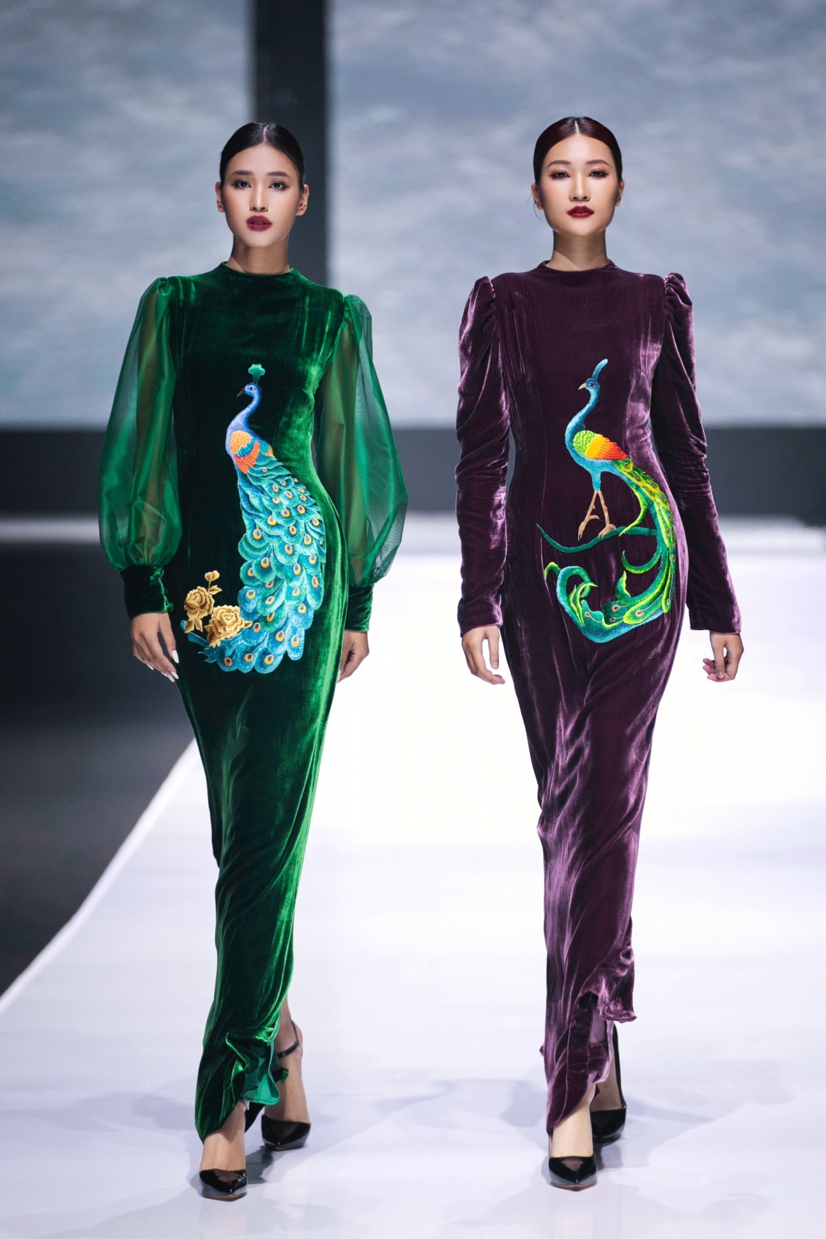 Vietnam International Fashion Week Fall/Winter 2024 is underway in Hanoi and will last until November 16.