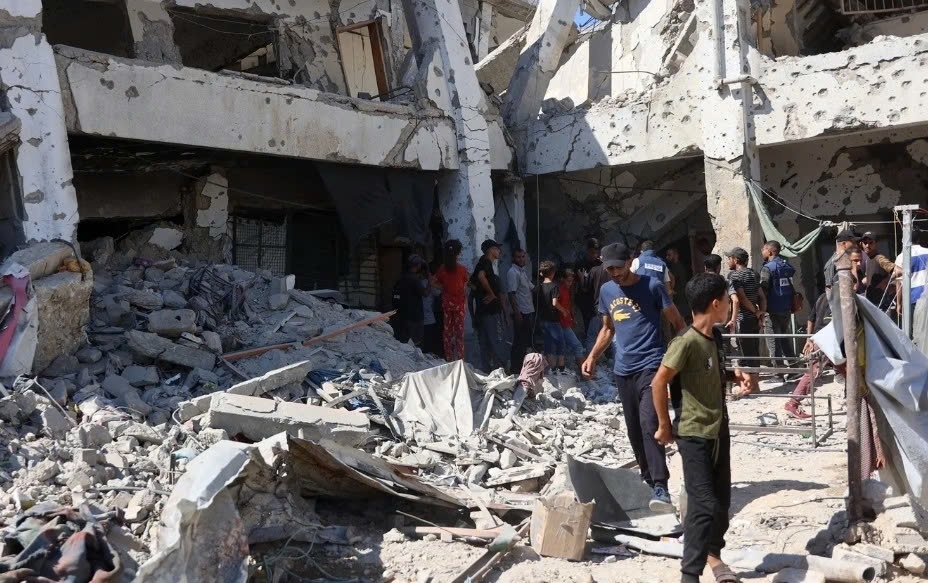 Hàng chục người thương vong do cuộc không kích của Israel tại một trường học ở Thành phố Gaza