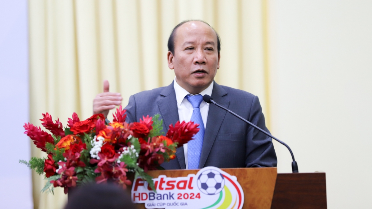 Ông Trần Minh Hùng, Phó Tổng Giám đốc Đài Tiếng nói Việt Nam (VOV) phát biểu tại Lễ công bố Giải Futsal HDBank Cúp quốc gia 2024.
