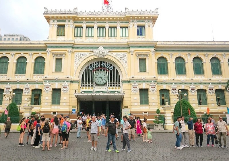 HCM City welcomes over 4.6 million foreign visitors in 10 months