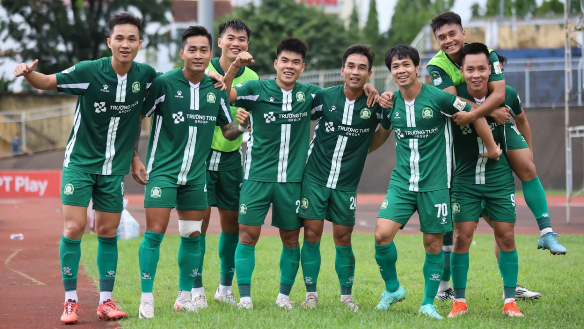 Công Phượng từng ghi bàn vào lưới CLB Huế ở giai đoạn lượt đi (Ảnh: Bình Phước FC)
