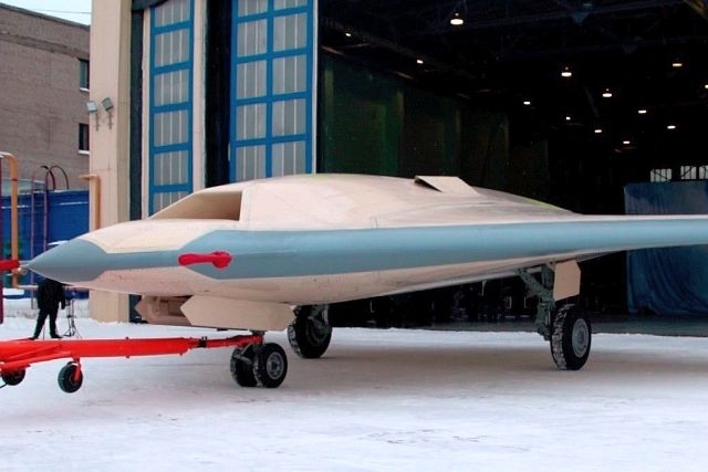 “Thợ săn tàng hình” S-70 Okhotnik của Nga. Ảnh: Defensemirror.com