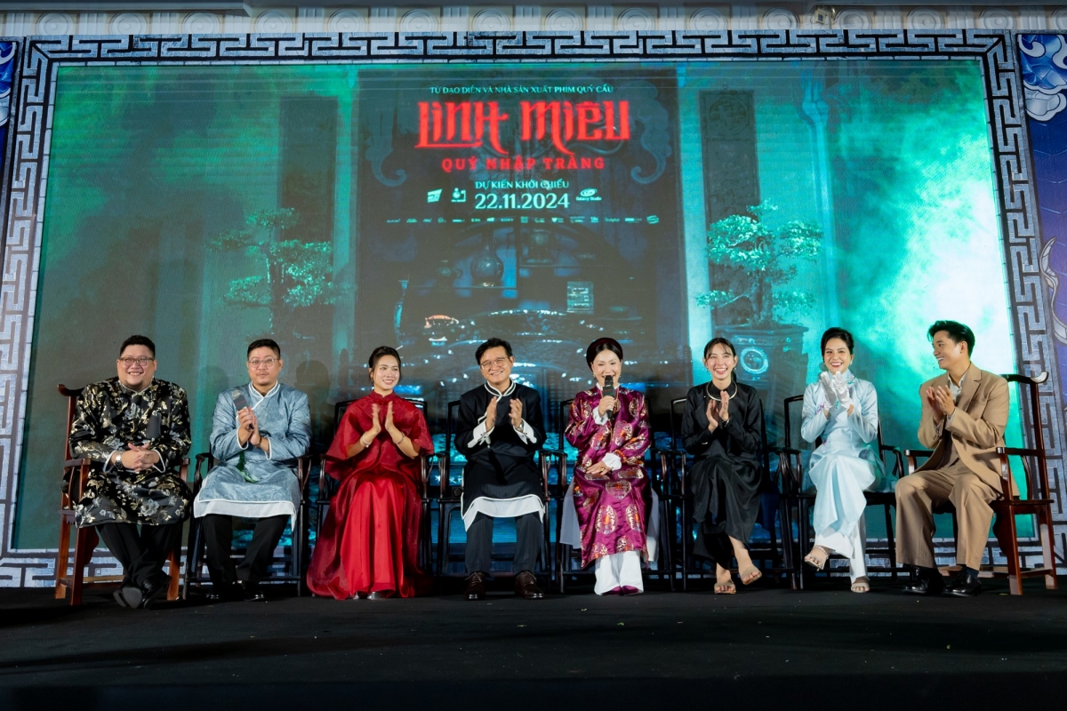 Đoàn phim "Linh Miêu - Quỷ nhập tràng" ra mắt truyền thông.