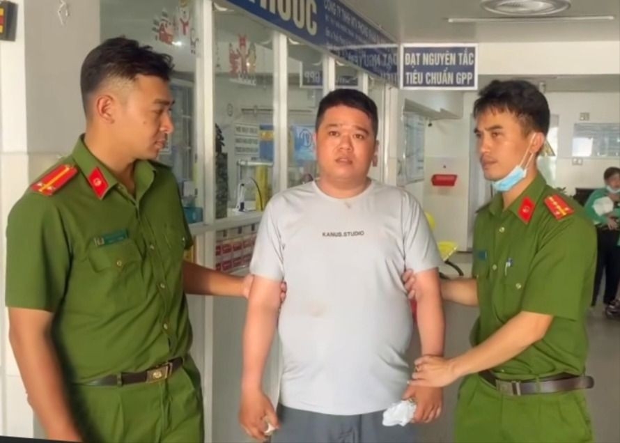 Đối tượng Trần Văn Quốc bị công an bắt giữ. Ảnh: Công an cung cấp