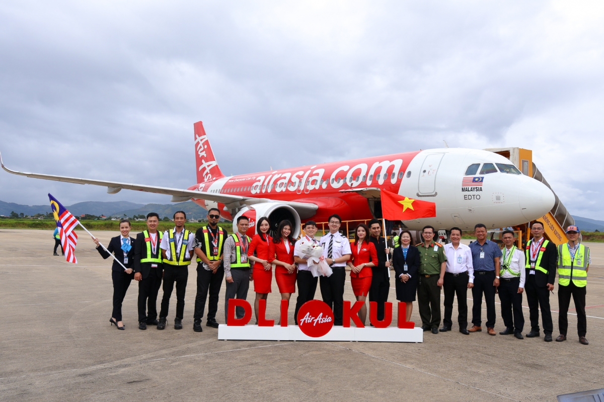 Đường bay thẳng Đà Lạt - Kuala Lumpur do AirAsia khai thác đã chính thức khai trương hôm nay (1/11)
