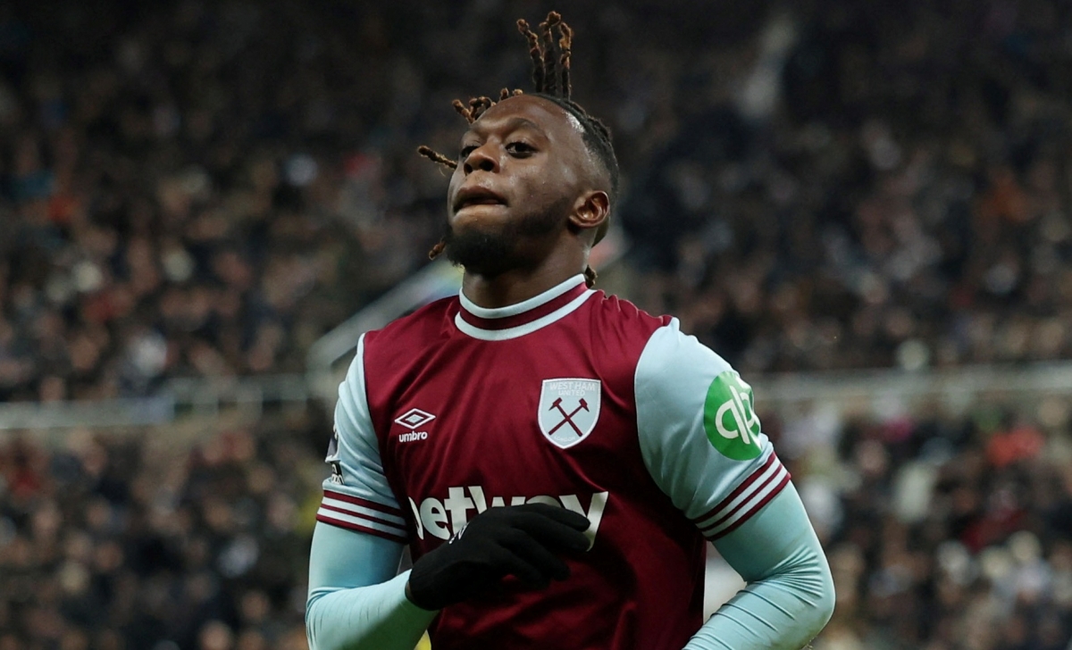 Aaron Wan-Bissaka tỏa sáng giúp West Ham gieo sầu cho Newcastle (Ảnh: Reuters).