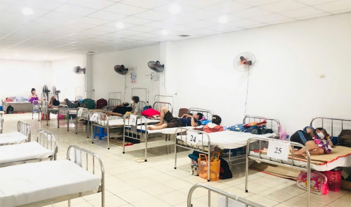 Khoa Cấp cứu của BV Phạm Ngọc Thạch được sắp xếp thông thoáng, có giường trống để tiếp nhận bệnh nhân mới (Ảnh Sở Y tế TPHCM)