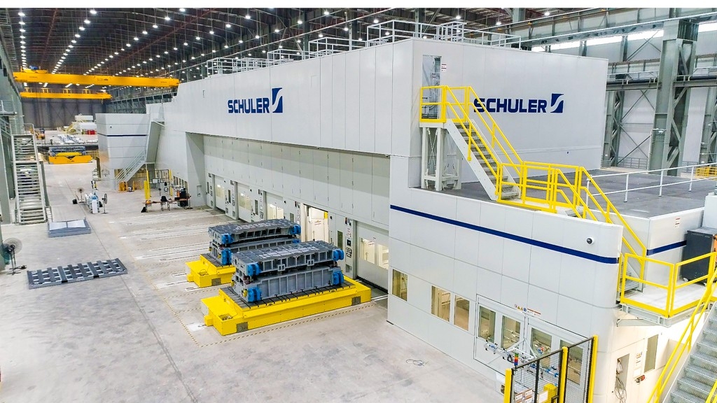 Hệ thống máy dập Schuler của VinFast, có khả năng dập được thép cán nguội
