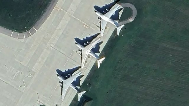 Máy bay vận tải Ił-76MD của Ukraine tại sân bay Ba Lan. Ảnh: Google Earth