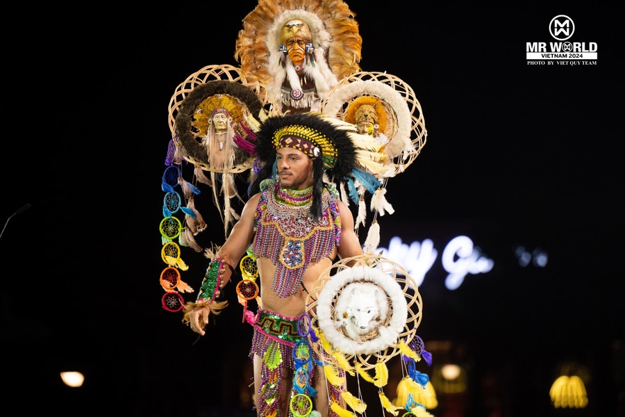The male pageant takes place in Vung Tau and Phan Thiet cities from November 5 to November 24, with the event attracting the participation of more than 60 contestants from around the world.
