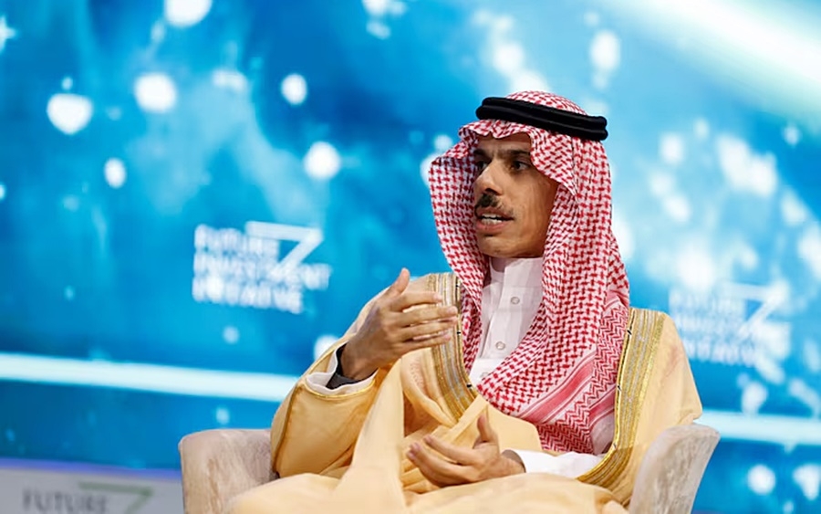 Ngoại trưởng Saudi Arabia, Hoàng tử Faisal bin Farhan Al Saud. Ảnh: Reuters.