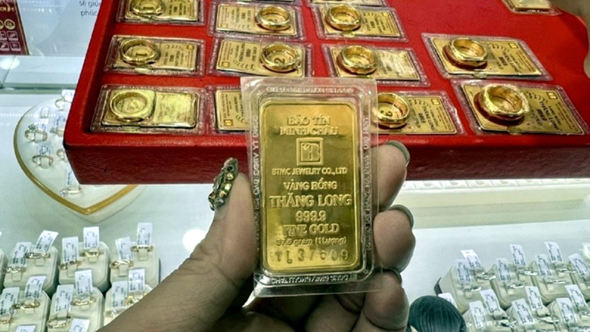 Nhà đầu tư lỗ nhiều triệu đồng mỗi lượng vàng chỉ trong 1 tuần - Ảnh minh hoạ: KT