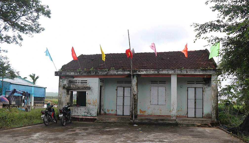 Nhà Văn hóa xuống cấp không được đầu tư