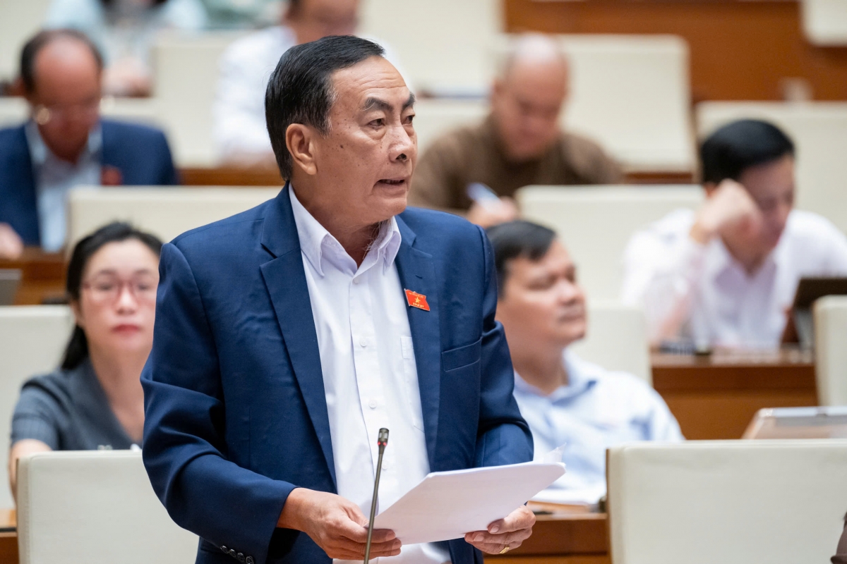 Đại biểu Phạm Văn Hòa, đoàn Đồng Tháp (Ảnh: Quốc hội)