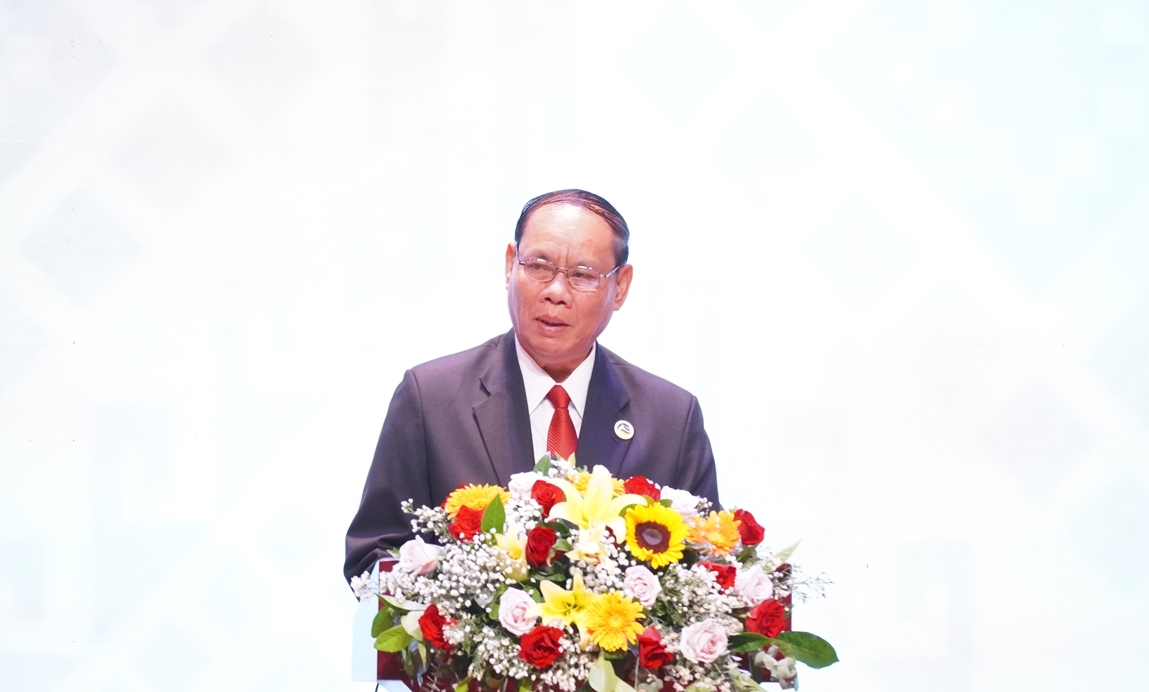 Đại tướng Vilay Lakhamphong, Phó Thủ tướng, Bộ trưởng Công an Lào.