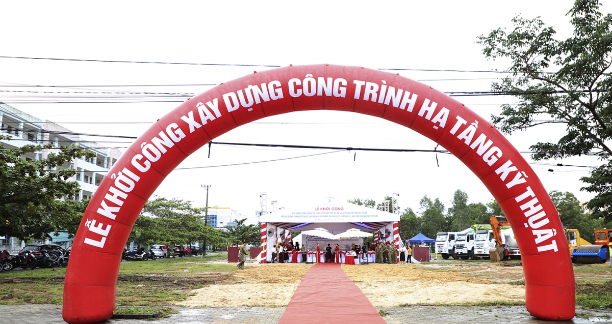 Quang cảnh nơi diễn ra lễ khởi công dự án